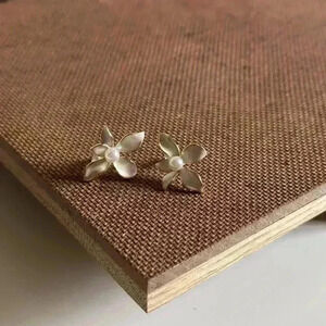 Five-Petal Gradient Flower With Pearls Earrings